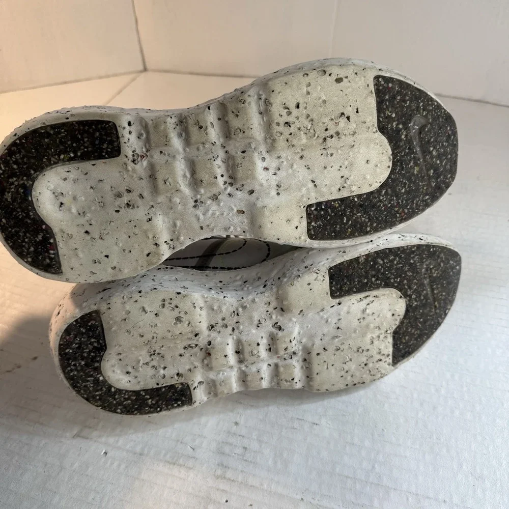 Nike Men's Sz 11.5 Sneaker Crater‎ Impact Speckle Sole Shoes Athleisure EUC MINT